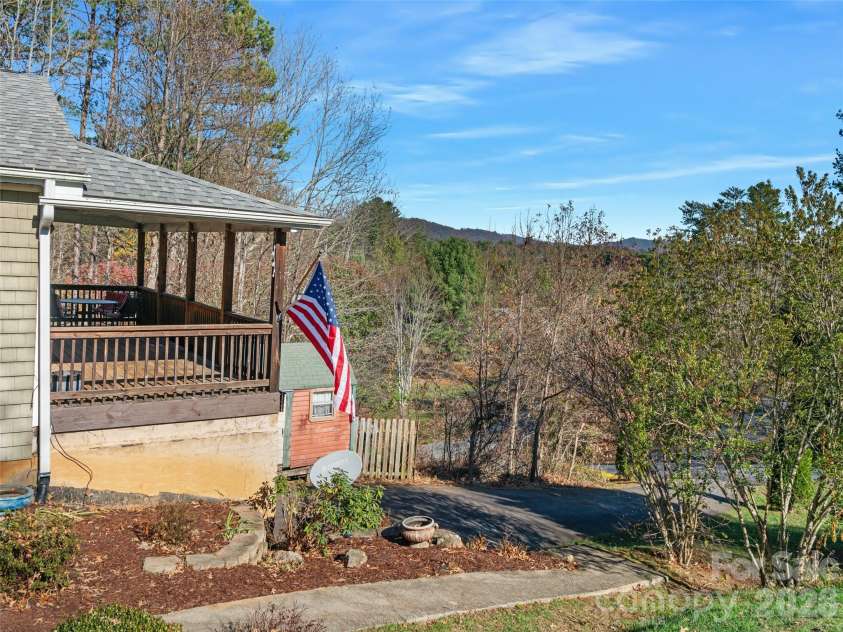 16 Sunny Lane, Mars Hill, NC 28754.  MLS# CAR4370188, YatesRealty ID 11728. 