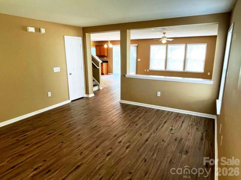 14043 Pinyon Pine Lane, Charlotte, NC 28215.  MLS# CAR4370263, YatesRealty ID 11729. 