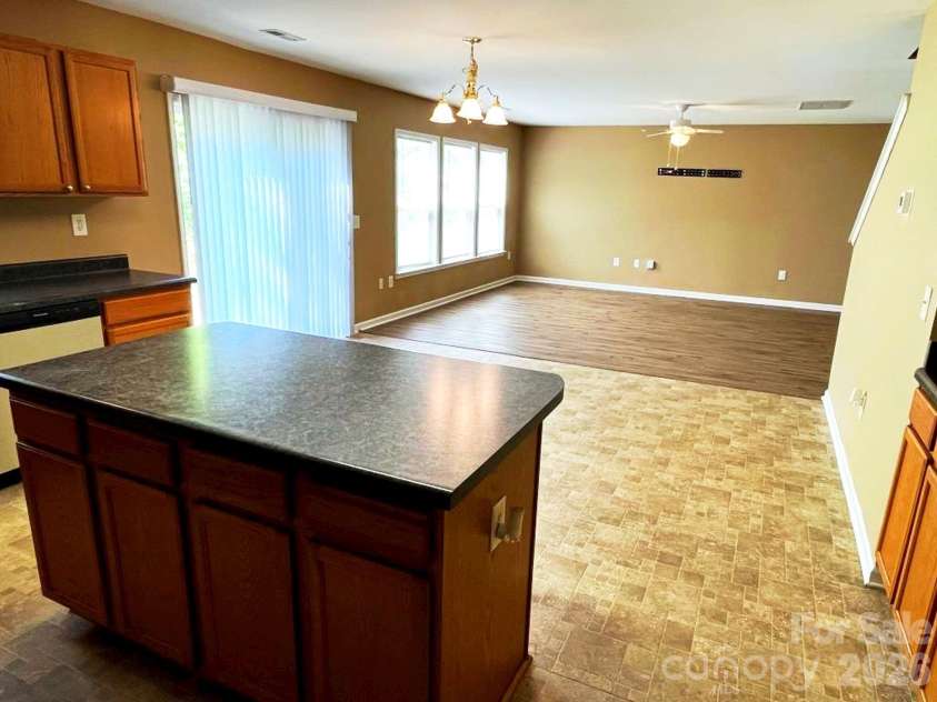 14043 Pinyon Pine Lane, Charlotte, NC 28215.  MLS# CAR4370263, YatesRealty ID 11729. 