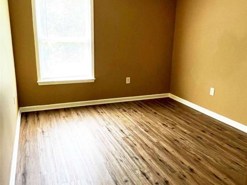 14043 Pinyon Pine Lane, Charlotte, NC 28215.  MLS# CAR4370263, YatesRealty ID 11729. 