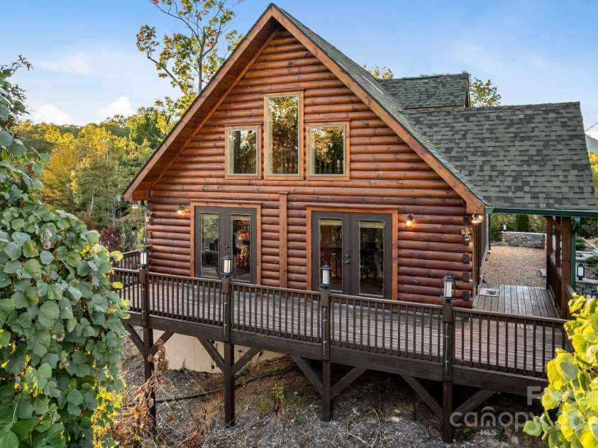 138 Silver Tree Lane, Lake Lure, NC 28746.  MLS# CAR4197152, YatesRealty ID 1173. 