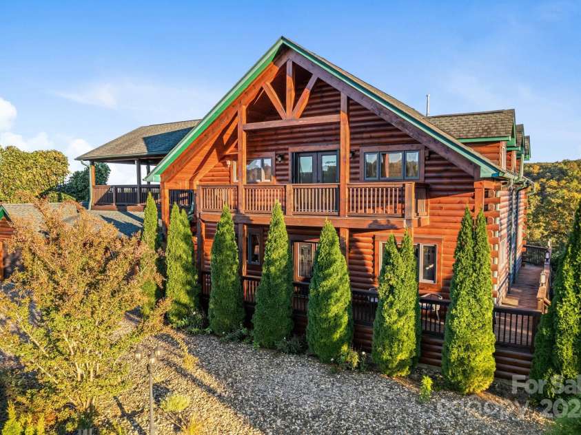 138 Silver Tree Lane, Lake Lure, NC 28746.  MLS# CAR4197152, YatesRealty ID 1173. Main House