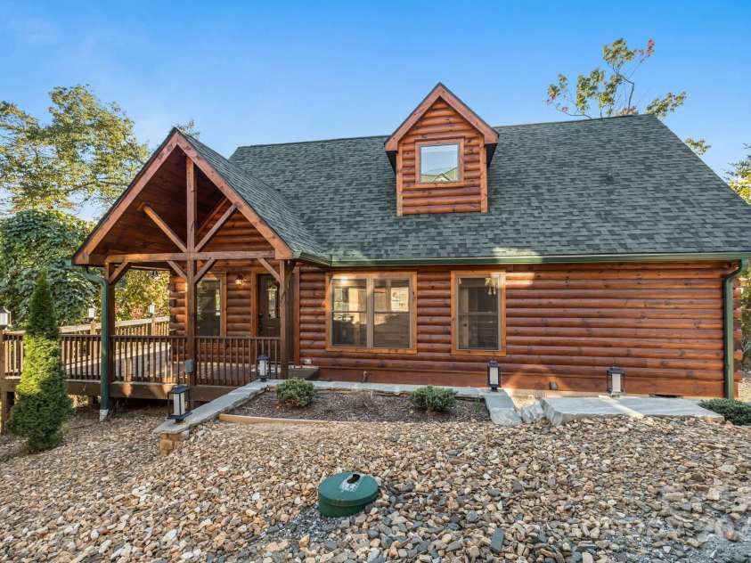 138 Silver Tree Lane, Lake Lure, NC 28746.  MLS# CAR4321297, YatesRealty ID 1173. 