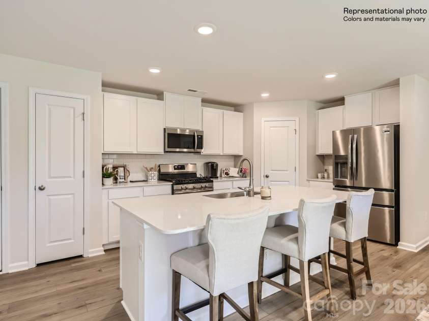 143 Spotted Way, Troutman, NC 28166.  MLS# CAR4370337, YatesRealty ID 11733. Kitchen