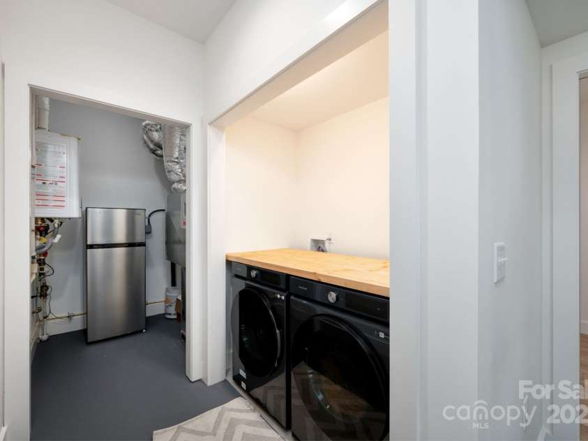 103 Pennsylvania Avenue, Asheville, NC 28806.  MLS# CAR4249512, YatesRealty ID 11734. 