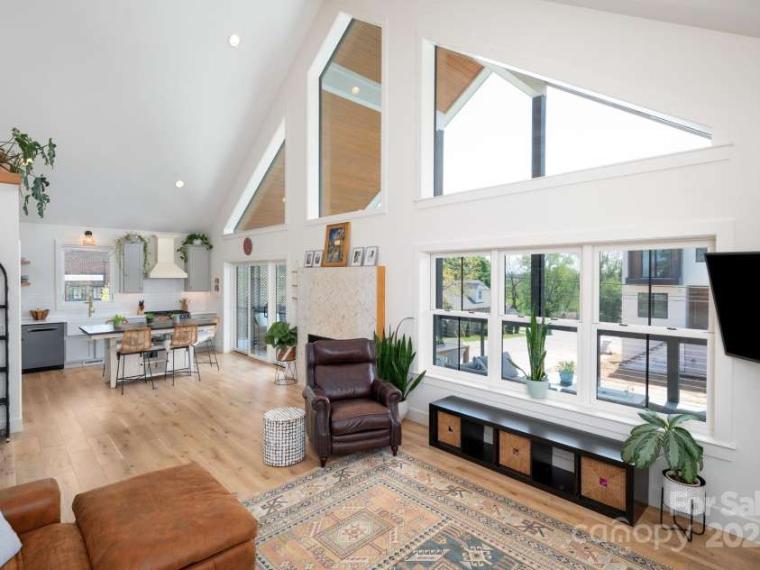 103 Pennsylvania Avenue, Asheville, NC 28806.  MLS# CAR4249512, YatesRealty ID 11734. Open Living and Dining Area