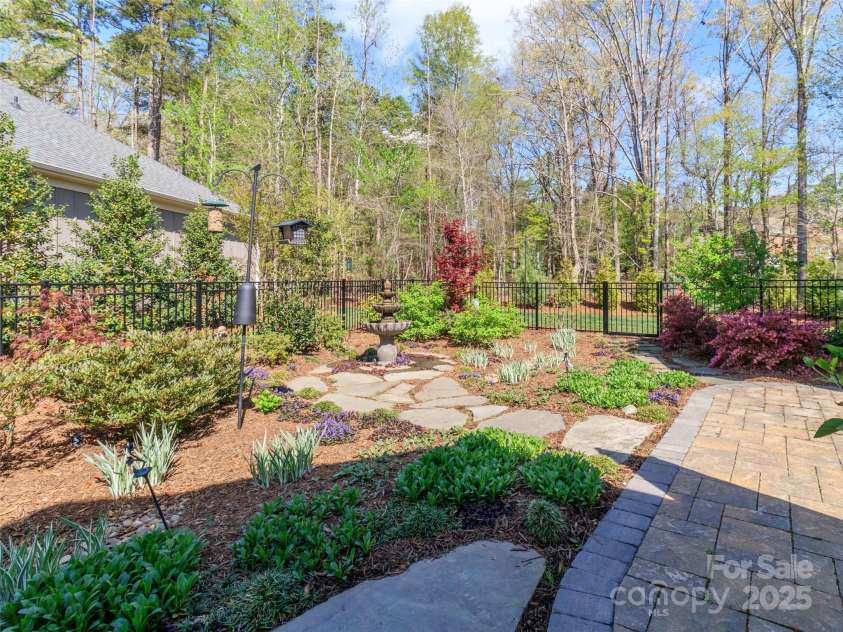 2342 Wesley Landing Road, Waxhaw, NC 28173.  MLS# CAR4238827, YatesRealty ID 11736. 