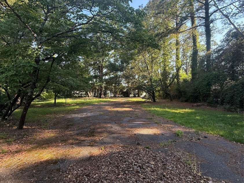 406 Main Street, Chesterfield, SC 29709.  MLS# CAR4370370, YatesRealty ID 11736. 