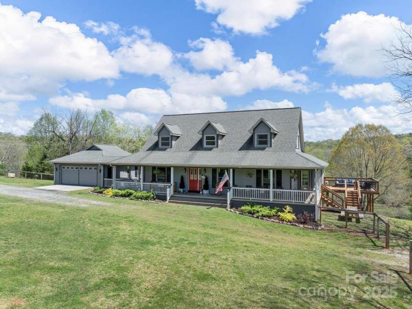 205 Arlys Lane, Tryon, NC 28782.  MLS# CAR4244860, YatesRealty ID 11737. 