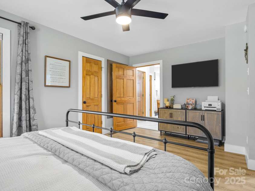 205 Arlys Lane, Tryon, NC 28782.  MLS# CAR4244860, YatesRealty ID 11737. 