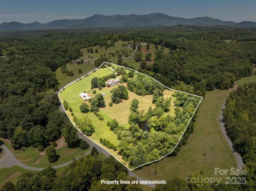 205 Arlys Lane, Tryon, NC 28782.  MLS# CAR4244860, YatesRealty ID 11737. 