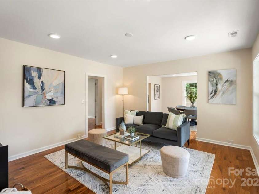 6034 Tuckaseegee Road, Charlotte, NC 28208.  MLS# CAR4253508, YatesRealty ID 11738. 