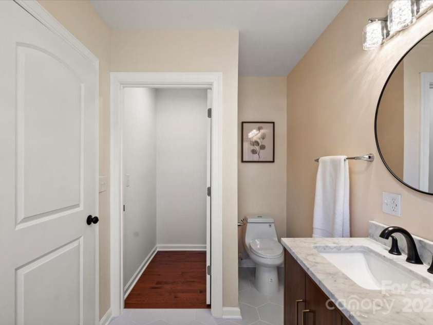 6034 Tuckaseegee Road, Charlotte, NC 28208.  MLS# CAR4253508, YatesRealty ID 11738. 