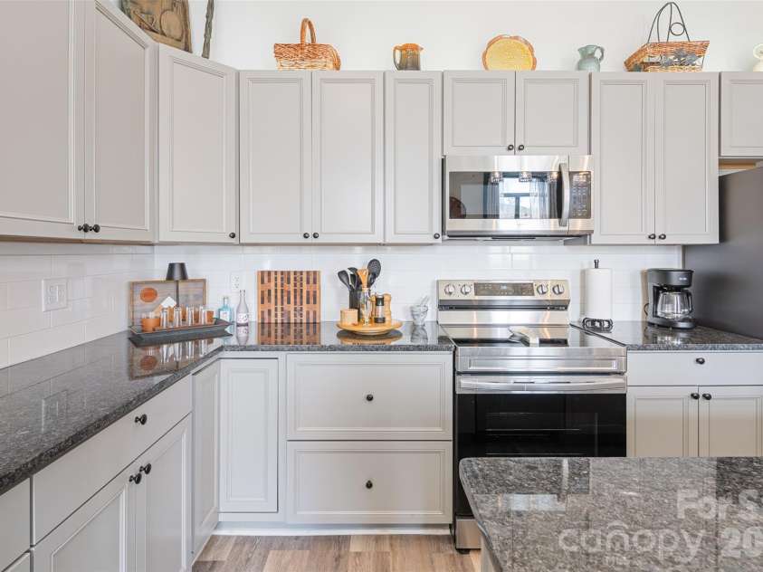 108 Jefferson Station Place, West Jefferson, NC 28694.  MLS# CAR4370131, YatesRealty ID 11739. 