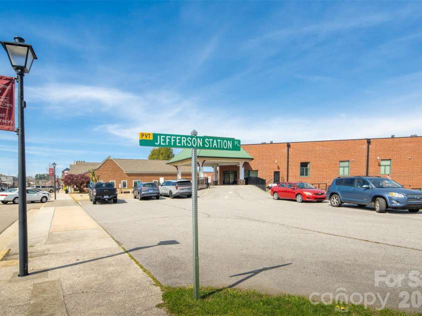 108 Jefferson Station Place, West Jefferson, NC 28694.  MLS# CAR4370131, YatesRealty ID 11739. 