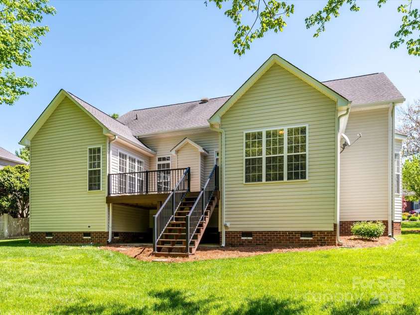 11778 Crossroads Place, Concord, NC 28025.  MLS# CAR4246103, YatesRealty ID 11739. 