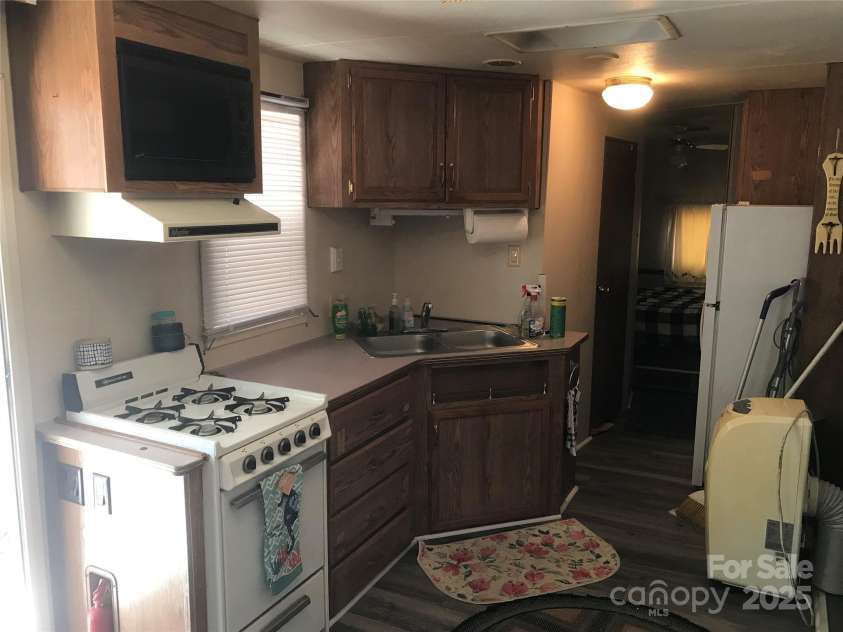 149 Deer Park Road, Mount Gilead, NC 27306.  MLS# CAR4240535, YatesRealty ID 1174. 