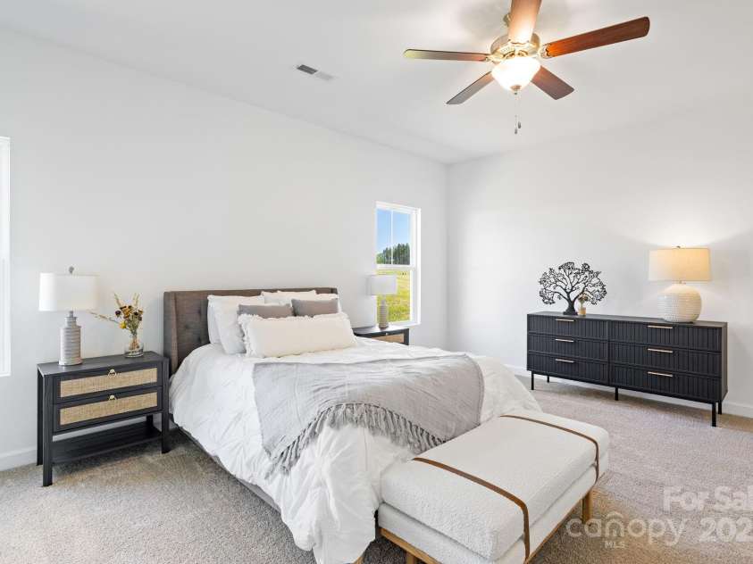 301 Beeson Court, Clemmons, NC 27012.  MLS# CAR4254777, YatesRealty ID 11740. Owner's Suite