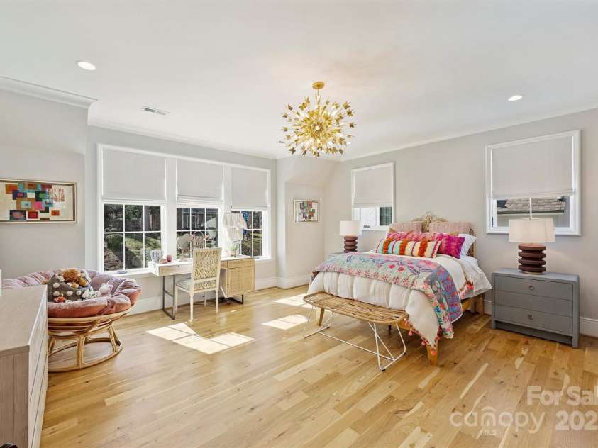2509 Montrose Court, Charlotte, NC 28207.  MLS# CAR4228523, YatesRealty ID 11741. Huge Bedroom 2
