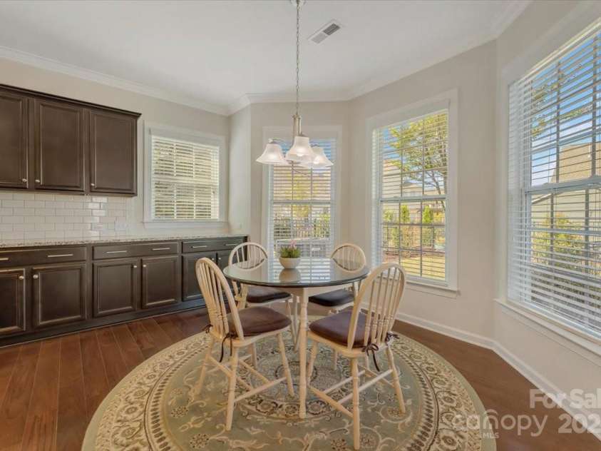 13311 Union Square Drive, Huntersville, NC 28078.  MLS# CAR4243205, YatesRealty ID 11742. Breakfast Area