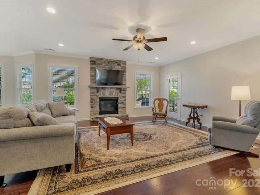 13311 Union Square Drive, Huntersville, NC 28078.  MLS# CAR4243205, YatesRealty ID 11742. Great/Family Room