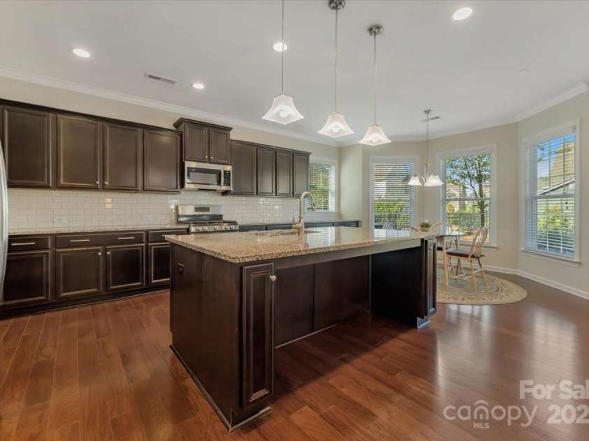 13311 Union Square Drive, Huntersville, NC 28078.  MLS# CAR4243205, YatesRealty ID 11742. Kitchen from Great/Family Room
