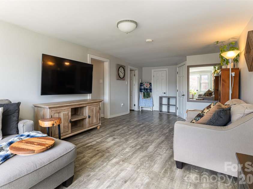 203 Pine Street, Candler, NC 28715.  MLS# CAR4357033, YatesRealty ID 11742. 