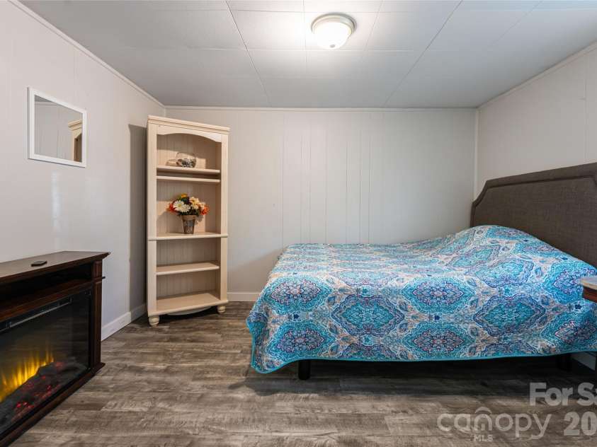 203 Pine Street, Candler, NC 28715.  MLS# CAR4357033, YatesRealty ID 11742. 