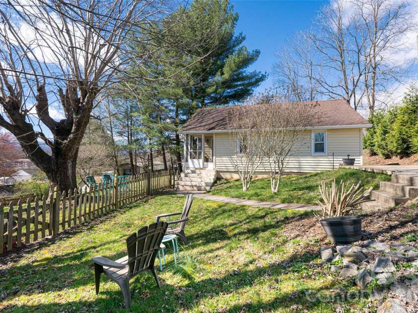 203 Pine Street, Candler, NC 28715.  MLS# CAR4357033, YatesRealty ID 11742. 