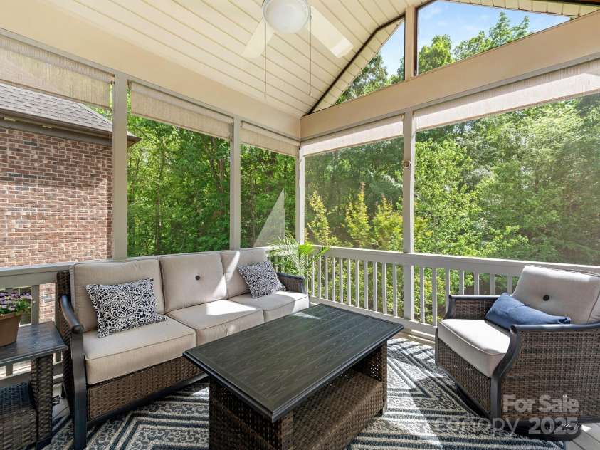 3725 Windbluff Drive, Charlotte, NC 28277.  MLS# CAR4250804, YatesRealty ID 11744. 