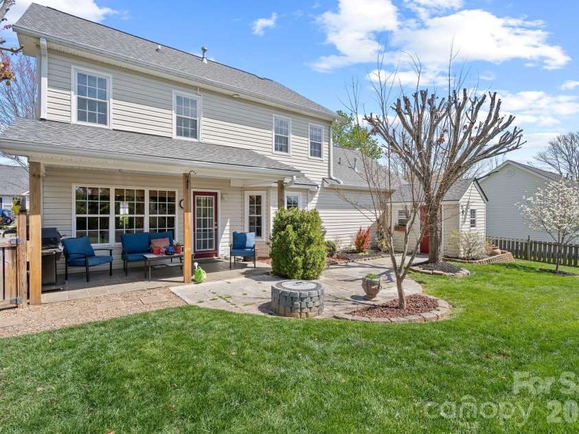 307 Roxbury Place, Arden, NC 28704.  MLS# CAR4367597, YatesRealty ID 11745. 