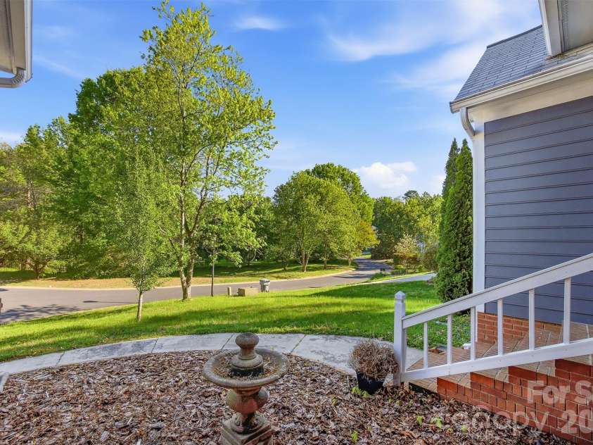 10008 Prosperity Point Lane, Charlotte, NC 28269.  MLS# CAR4362897, YatesRealty ID 11746. 