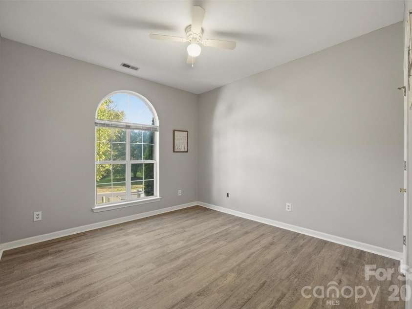 10008 Prosperity Point Lane, Charlotte, NC 28269.  MLS# CAR4362897, YatesRealty ID 11746. Bedroom #3