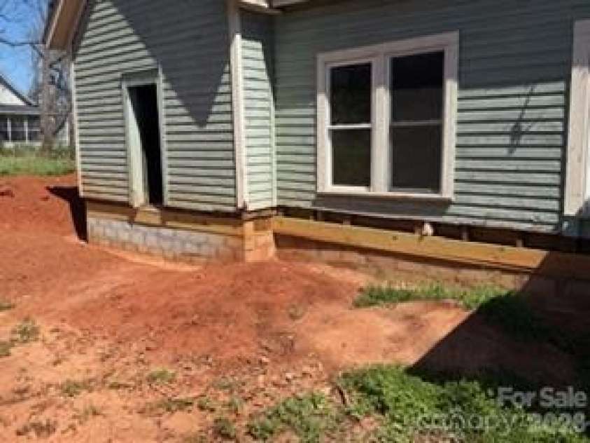 2231 US 221 Highway, Rutherfordton, NC 28139.  MLS# CAR4369996, YatesRealty ID 11747. 