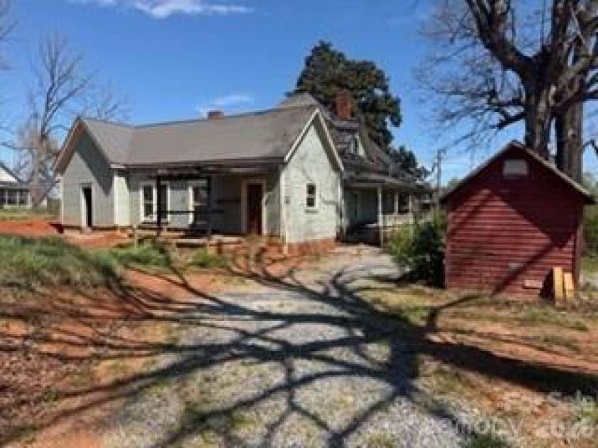 2231 US 221 Highway, Rutherfordton, NC 28139.  MLS# CAR4369996, YatesRealty ID 11747. 