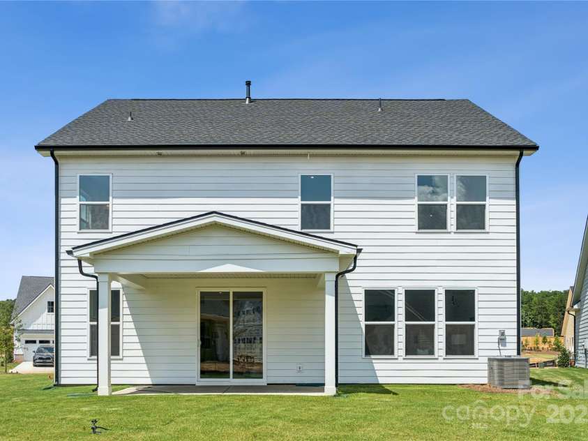 4122 Eastover Glen Road, Charlotte, NC 28269.  MLS# CAR4219888, YatesRealty ID 11747. Exterior of Home
