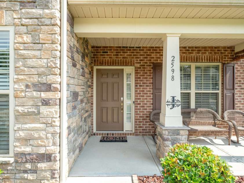 2598 Bryant Drive, Fort Mill, SC 29707.  MLS# CAR4291514, YatesRealty ID 11749. Front Porch