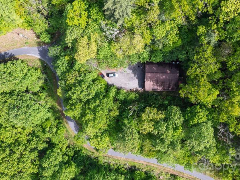 242 Eagles Roost Road, Bryson City, NC 28713.  MLS# CAR4256252, YatesRealty ID 11750. 
