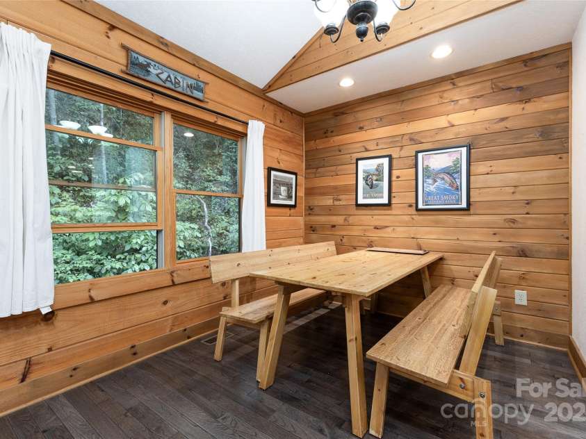 242 Eagles Roost Road, Bryson City, NC 28713.  MLS# CAR4256252, YatesRealty ID 11750. 