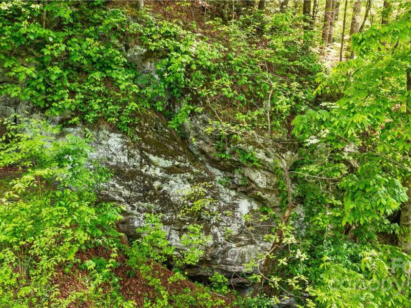 242 Eagles Roost Road, Bryson City, NC 28713.  MLS# CAR4256252, YatesRealty ID 11750. 