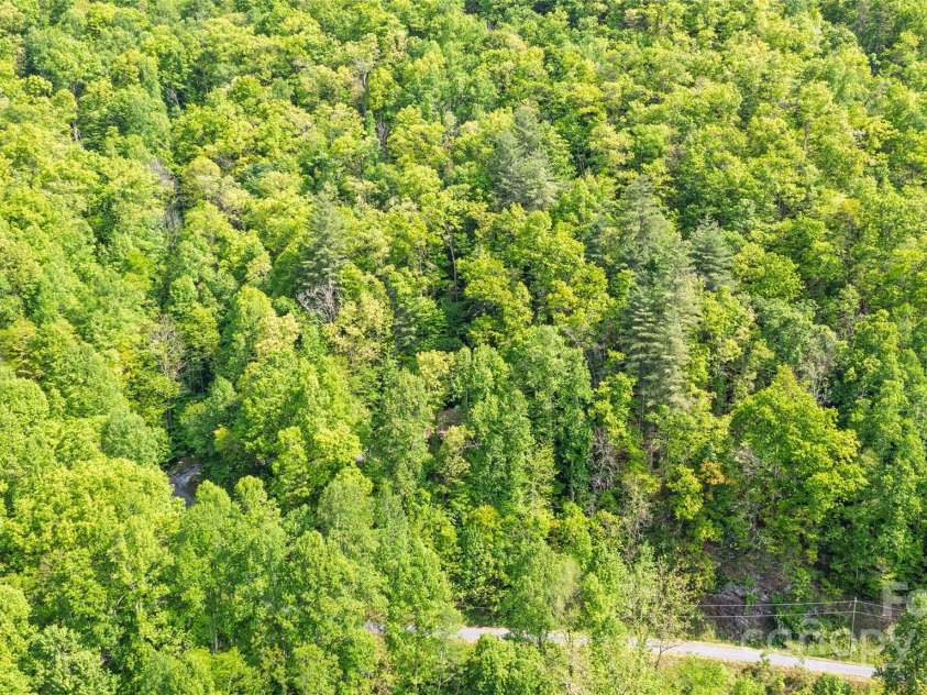 242 Eagles Roost Road, Bryson City, NC 28713.  MLS# CAR4256252, YatesRealty ID 11750. 