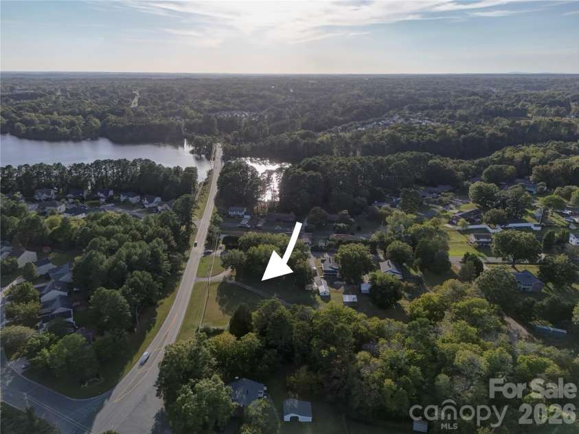 2495 Centergrove Road, Kannapolis, NC 28083.  MLS# CAR4309361, YatesRealty ID 11750. 