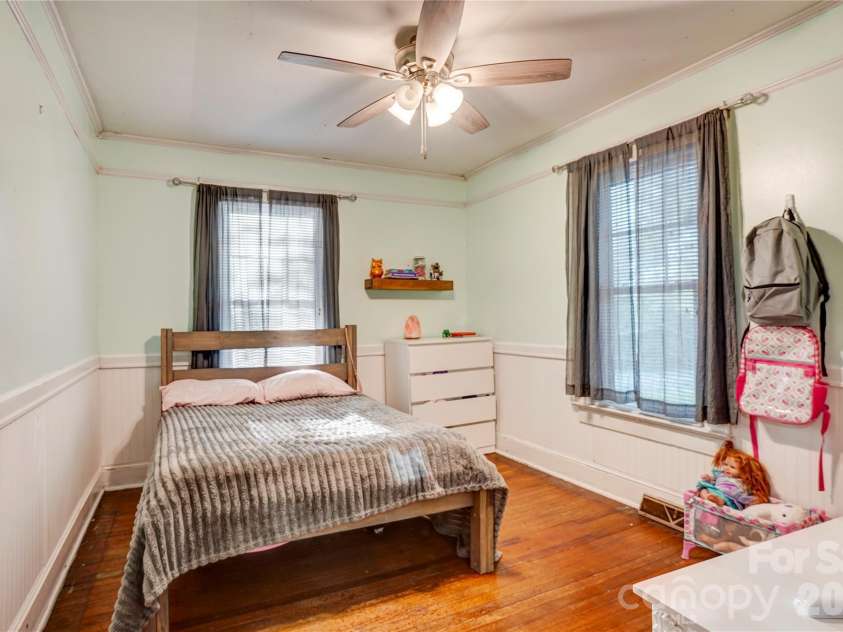 2495 Centergrove Road, Kannapolis, NC 28083.  MLS# CAR4309361, YatesRealty ID 11750. Bed 2