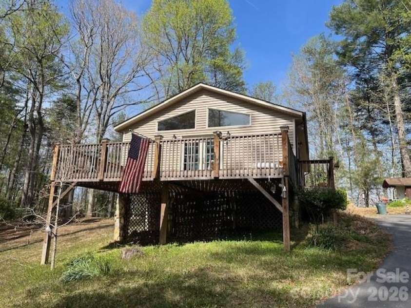2276 Nature Lane, Lenoir, NC 28645.  MLS# CAR4366600, YatesRealty ID 11751. 