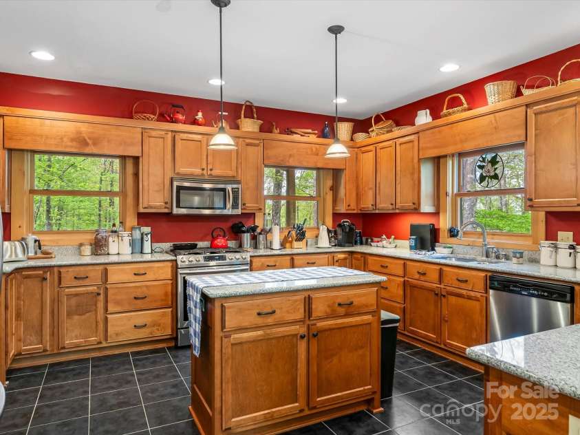 917 Otter Mountain Road, Topton, NC 28781.  MLS# CAR4255852, YatesRealty ID 11751. 