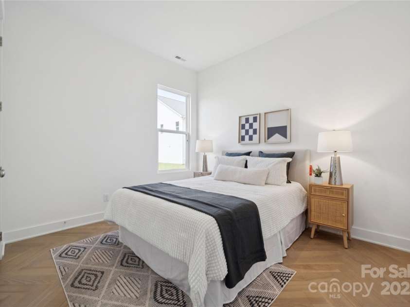 6007 Moonglade Lane, Charlotte, NC 28269.  MLS# CAR4326044, YatesRealty ID 11752. Guest bedroom