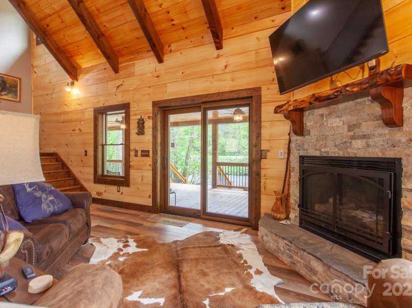 91 Riverview Drive, Robbinsville, NC 28771.  MLS# CAR4257153, YatesRealty ID 11752. 