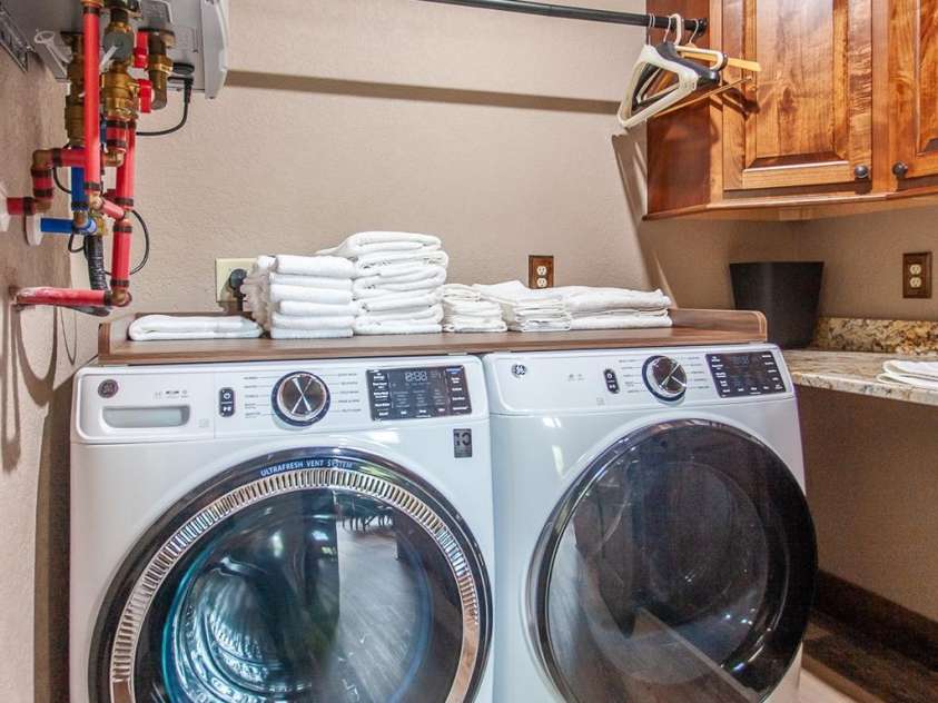 91 Riverview Drive, Robbinsville, NC 28771.  MLS# CAR4257153, YatesRealty ID 11752. 