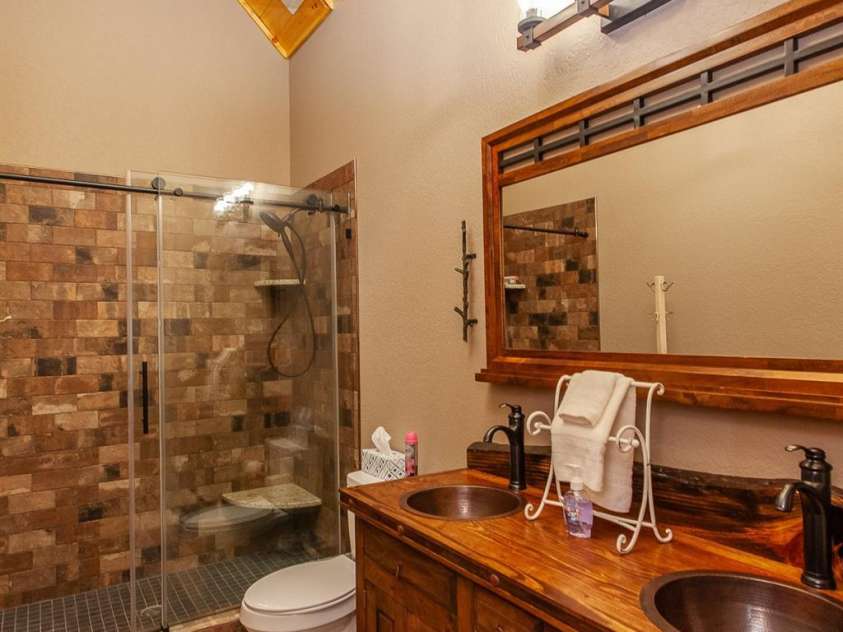 91 Riverview Drive, Robbinsville, NC 28771.  MLS# CAR4257153, YatesRealty ID 11752. 