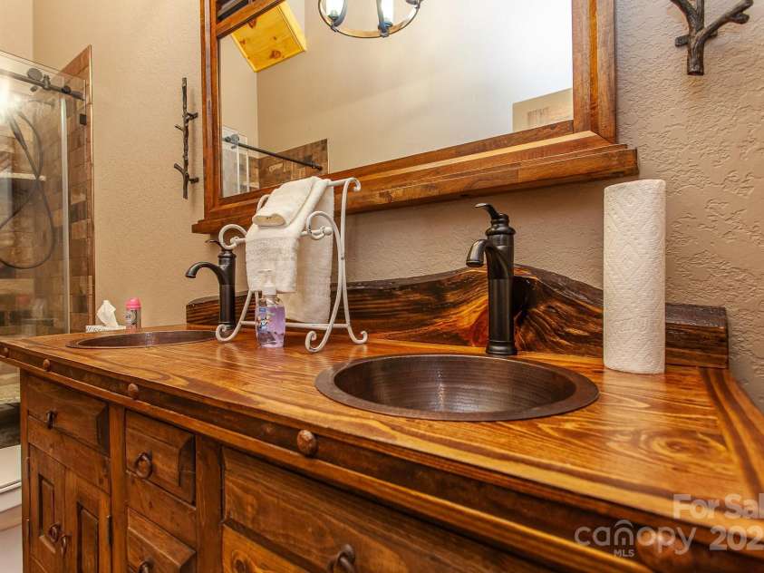 91 Riverview Drive, Robbinsville, NC 28771.  MLS# CAR4257153, YatesRealty ID 11752. 